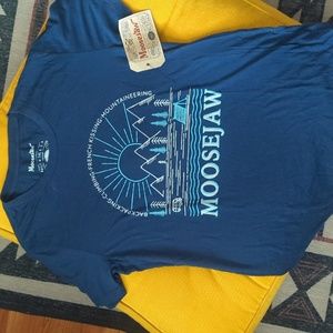 Moosejaw women's tee